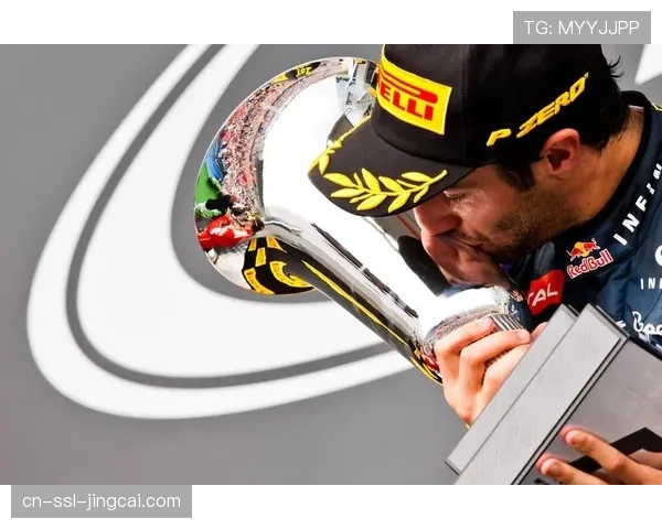 里卡多的“第二次机会”:在阿尔伯特公园领奖台后的情绪释放 里卡多的“第二次机会”:在阿尔伯特公园领奖台后的情绪释放